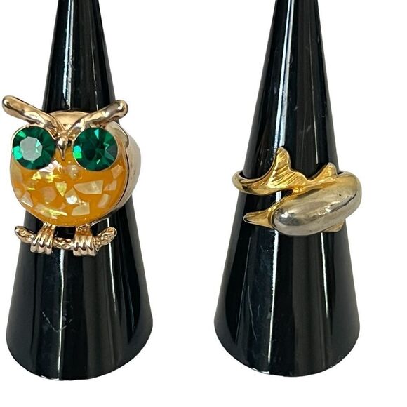 Animal rings lot of 2 gold tones Owl & Dolphin - Picture 1 of 4
